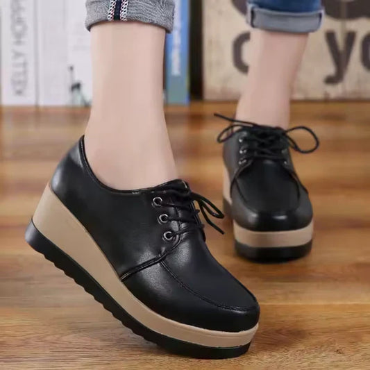 Scarpe in pelle con piattaforma - Carlotta®